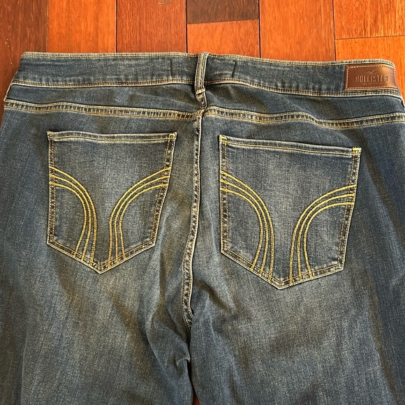Hollister boot cut jeans - Picture 6 of 8